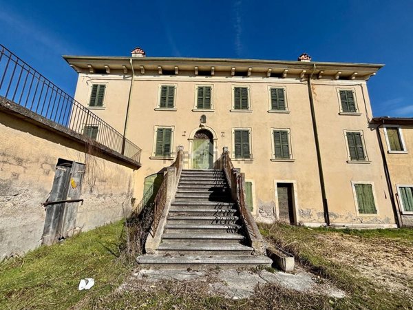 terreno agricolo in vendita a Castelnuovo del Garda