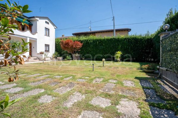 appartamento in vendita a Castelnuovo del Garda in zona Oliosi