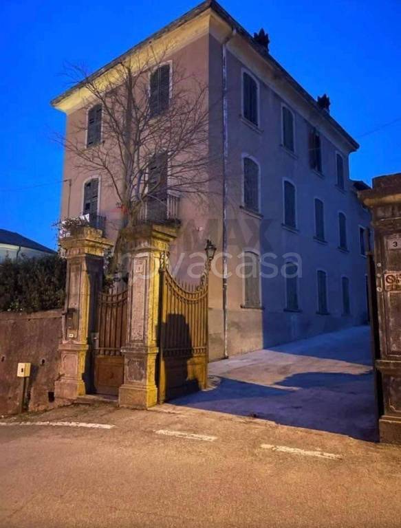 appartamento in vendita a Castelnuovo del Garda in zona Cavalcaselle