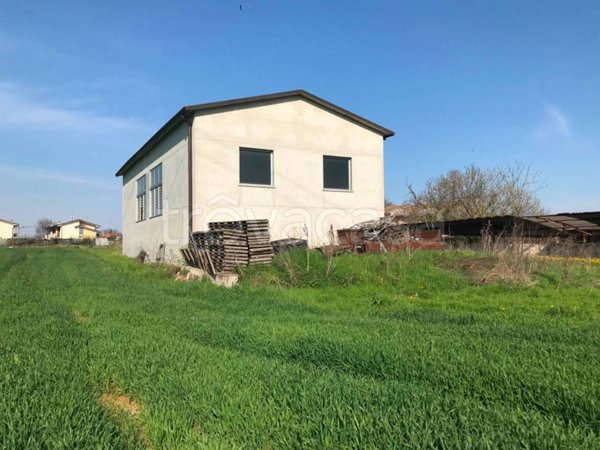 terreno agricolo in vendita a Castelnuovo del Garda in zona Cavalcaselle
