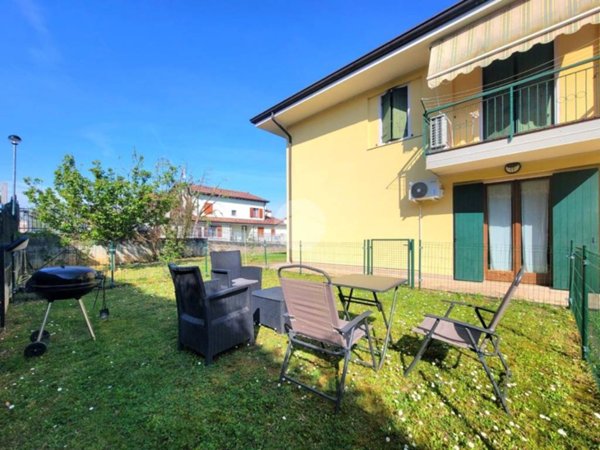 appartamento in vendita a Castelnuovo del Garda in zona Camalavicina