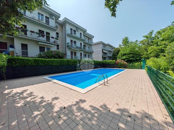 appartamento in vendita a Castelnuovo del Garda in zona Cavalcaselle