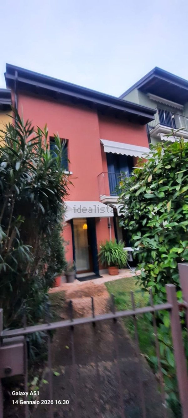 casa indipendente in vendita a Castelnuovo del Garda