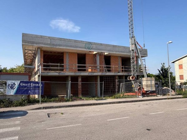 appartamento in vendita a Castelnuovo del Garda in zona Cavalcaselle