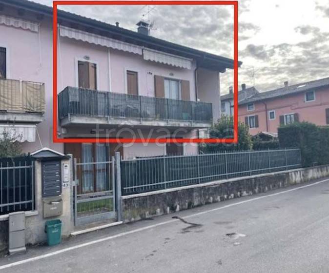 appartamento in vendita a Castelnuovo del Garda in zona Camalavicina