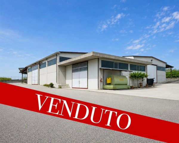 terreno edificabile in vendita a Castelnuovo del Garda in zona Sandrà