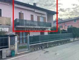 appartamento in vendita a Castelnuovo del Garda in zona Camalavicina