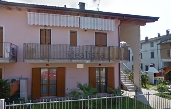 appartamento in vendita a Castelnuovo del Garda in zona Camalavicina
