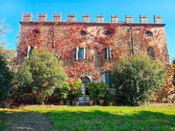 intera palazzina in vendita a Castelnuovo del Garda