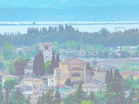 casa indipendente in vendita a Castelnuovo del Garda in zona Cavalcaselle