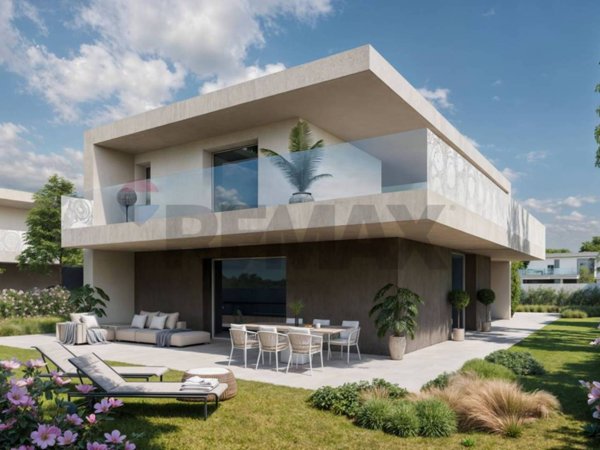 casa indipendente in vendita a Castelnuovo del Garda in zona Cavalcaselle