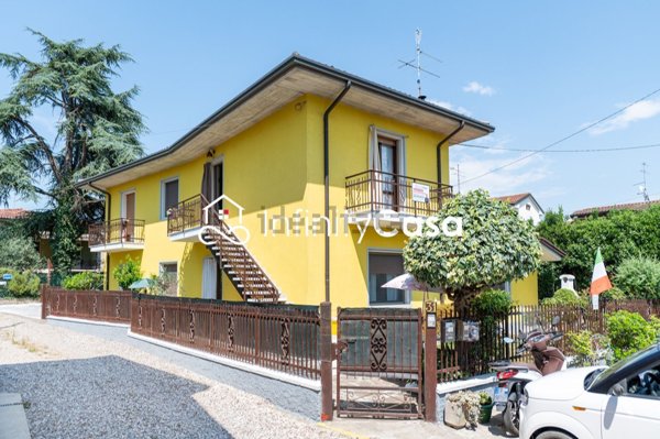appartamento in vendita a Castelnuovo del Garda in zona Oliosi