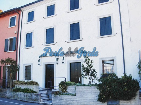 appartamento in vendita a Castelnuovo del Garda in zona Sandrà