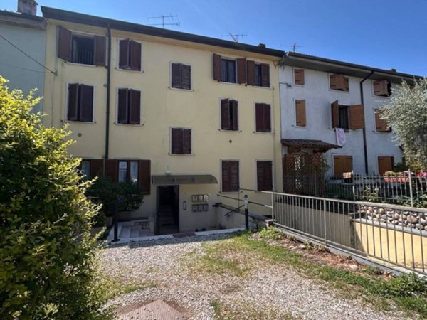 appartamento in vendita a Castelnuovo del Garda in zona Cavalcaselle