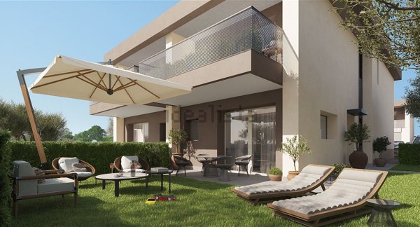 casa indipendente in vendita a Castelnuovo del Garda in zona Sandrà