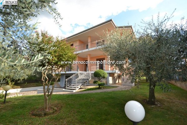 appartamento in vendita a Castelnuovo del Garda in zona Sandrà