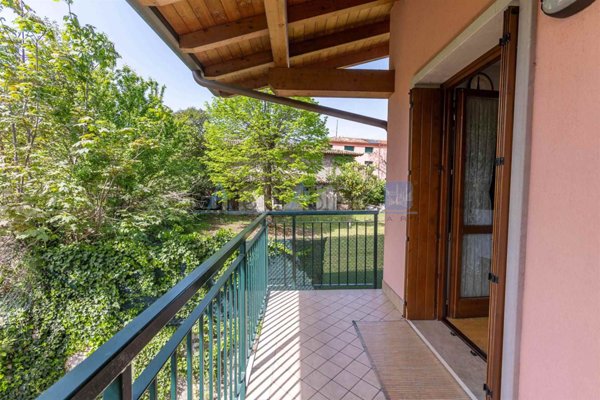 appartamento in vendita a Cavaion Veronese in zona Sega
