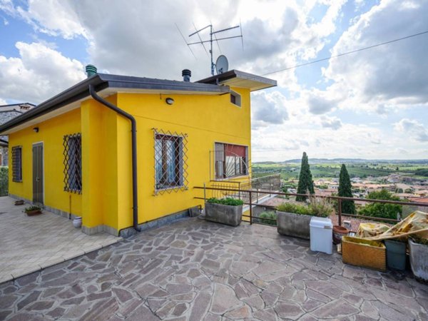 casa indipendente in vendita a Cavaion Veronese