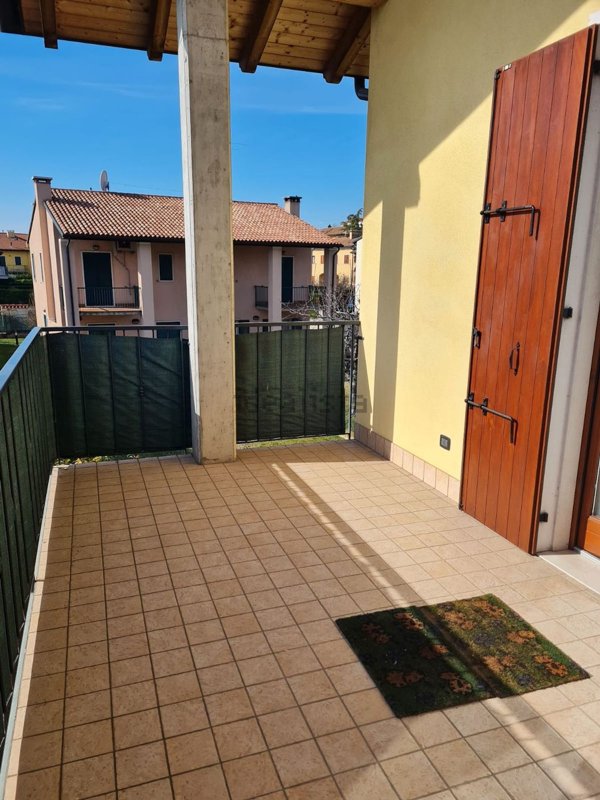 appartamento in vendita a Cavaion Veronese