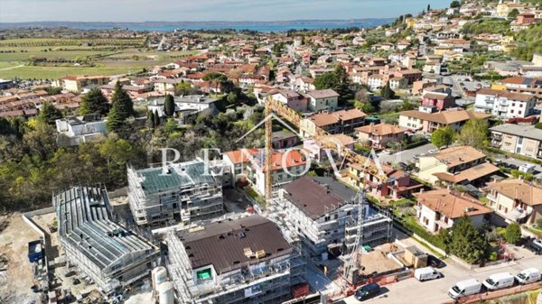 appartamento in vendita a Cavaion Veronese