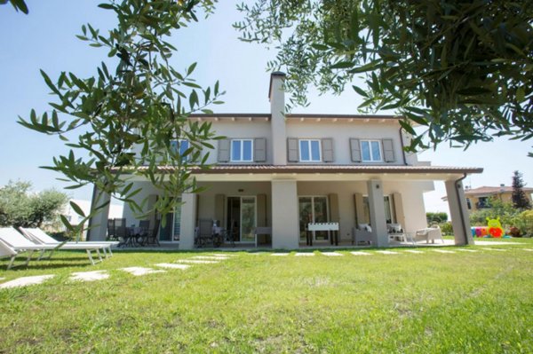 casa indipendente in vendita a Cavaion Veronese