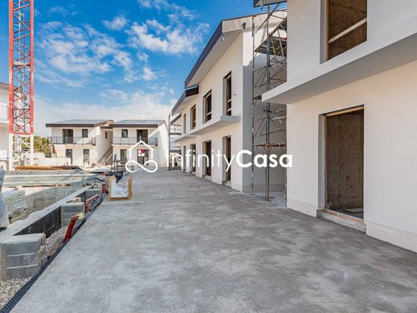 appartamento in vendita a Cavaion Veronese