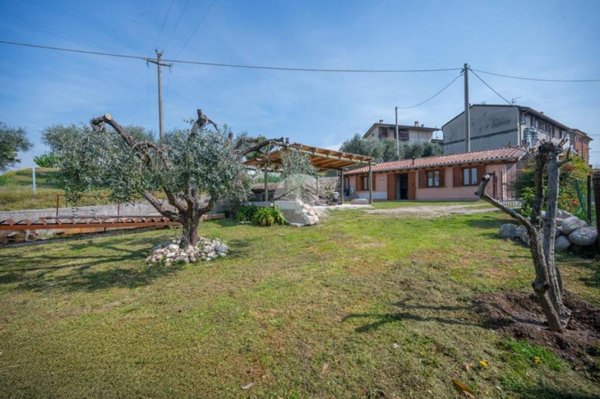 casa indipendente in vendita a Cavaion Veronese
