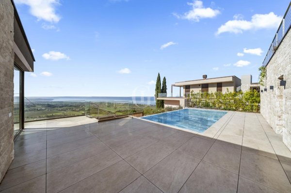 casa indipendente in vendita a Cavaion Veronese