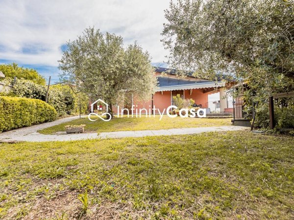 casa indipendente in vendita a Cavaion Veronese