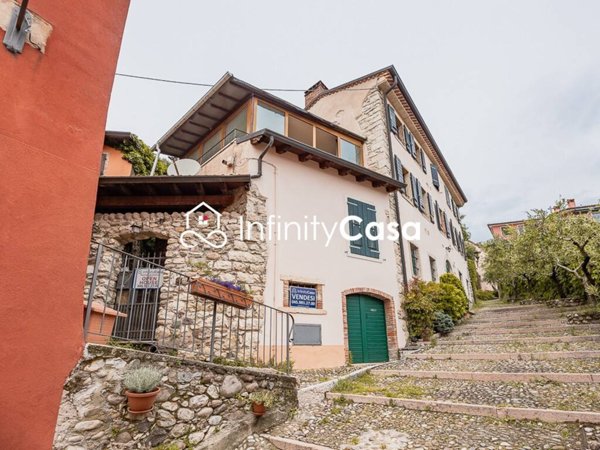 casa indipendente in vendita a Cavaion Veronese