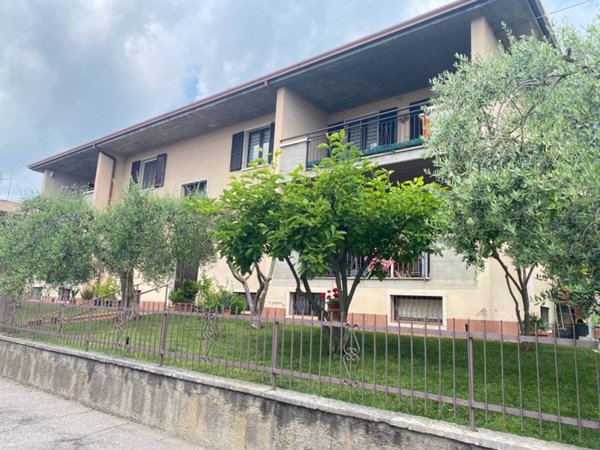 appartamento in vendita a Cavaion Veronese