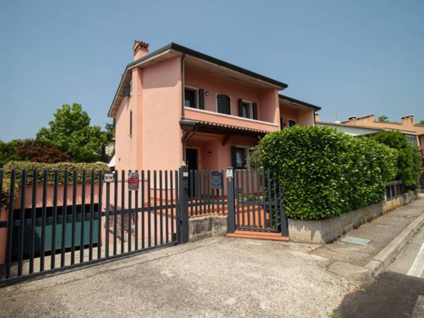casa indipendente in vendita a Cavaion Veronese