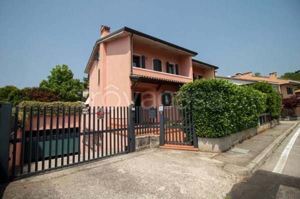 casa indipendente in vendita a Cavaion Veronese