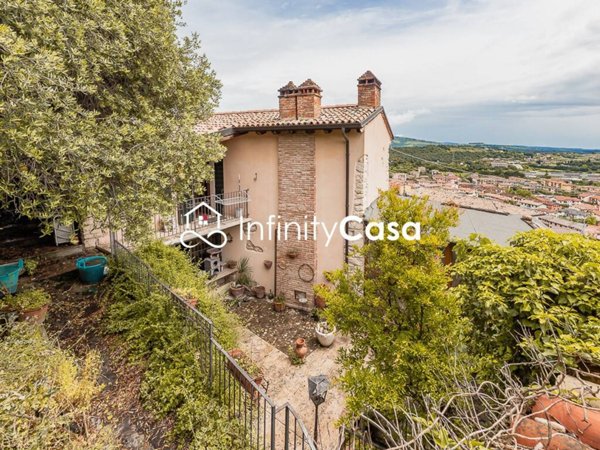 casa indipendente in vendita a Cavaion Veronese