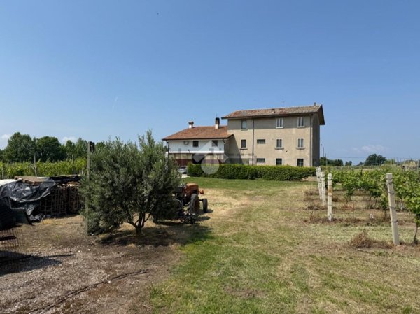 appartamento in vendita a Cavaion Veronese