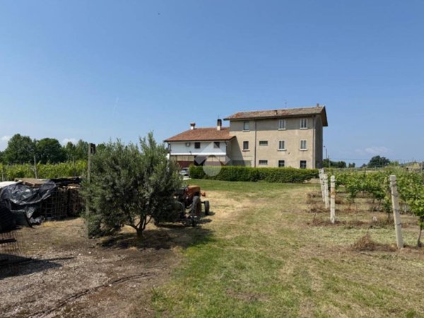 appartamento in vendita a Cavaion Veronese