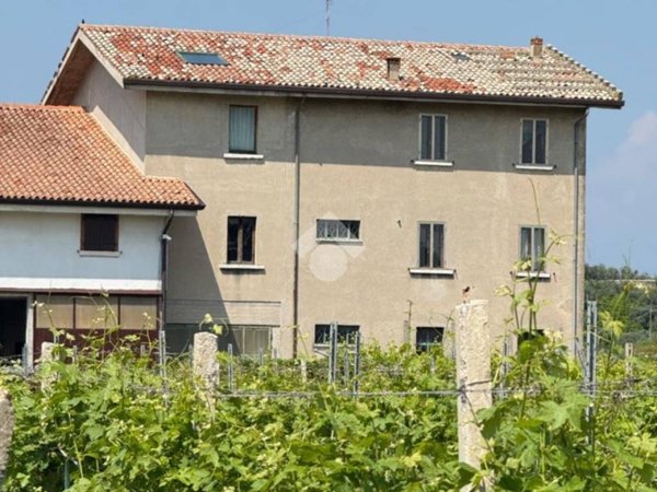 casa indipendente in vendita a Cavaion Veronese