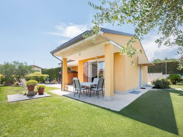 casa indipendente in vendita a Cavaion Veronese