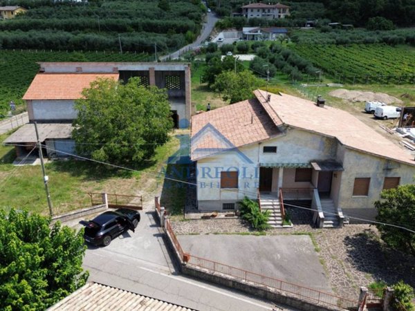 casa indipendente in vendita a Cavaion Veronese