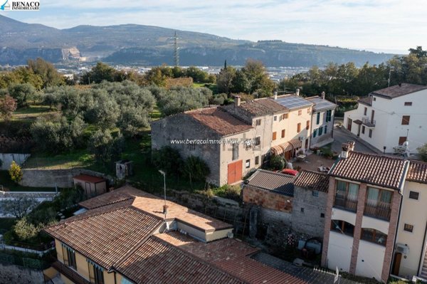 casa indipendente in vendita a Cavaion Veronese