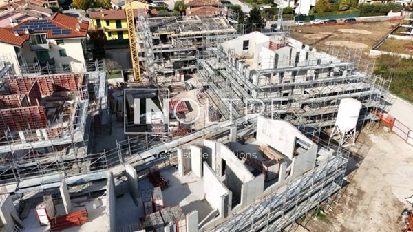 appartamento in vendita a Cavaion Veronese