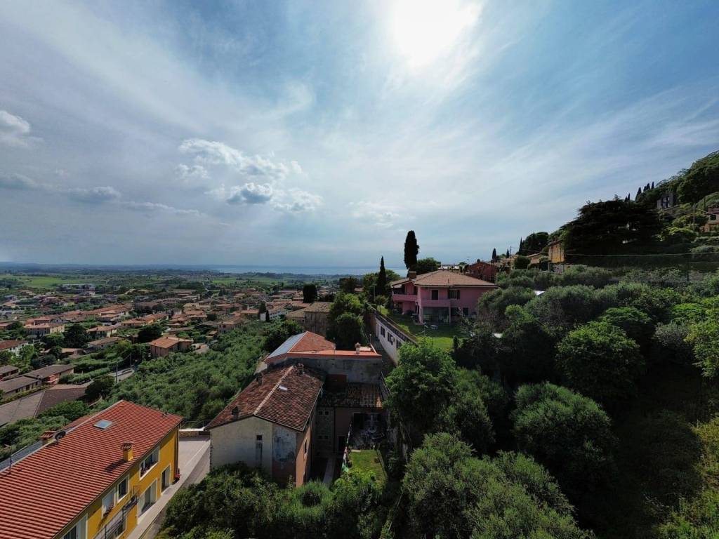 casa indipendente in vendita a Cavaion Veronese