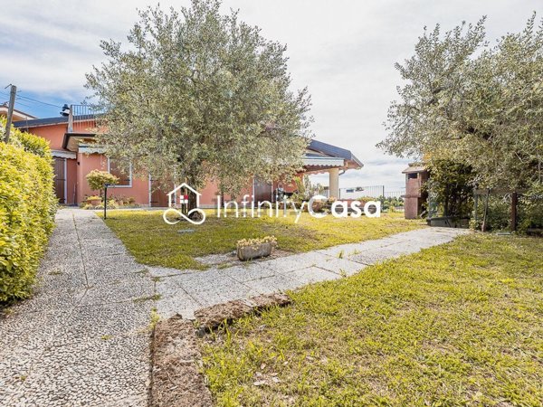 casa indipendente in vendita a Cavaion Veronese