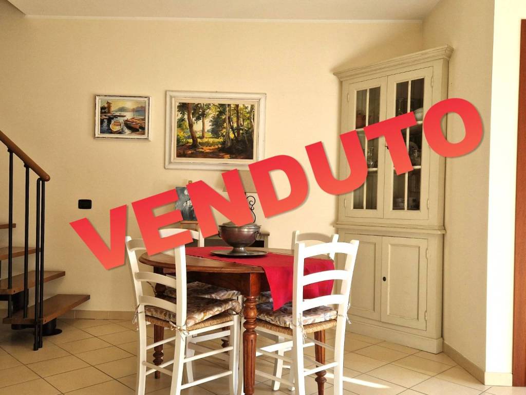 appartamento in vendita a Cavaion Veronese