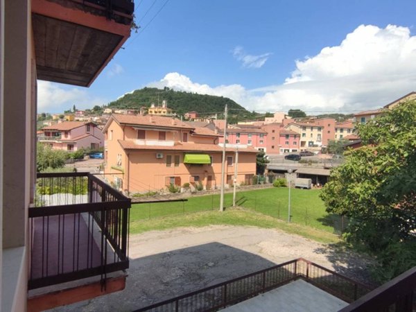 appartamento in vendita a Cavaion Veronese