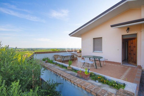 casa indipendente in vendita a Cavaion Veronese