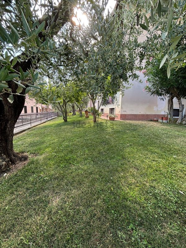 appartamento in vendita a Cavaion Veronese