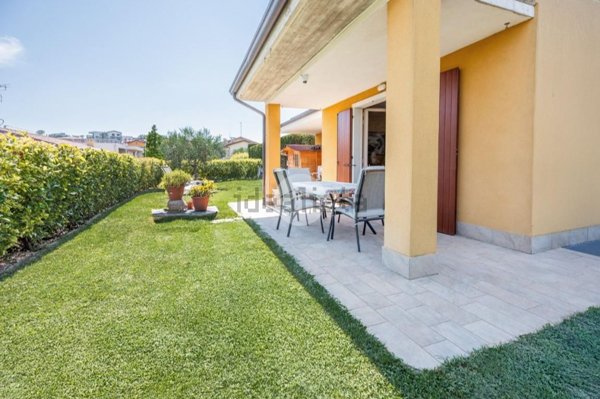 casa indipendente in vendita a Cavaion Veronese