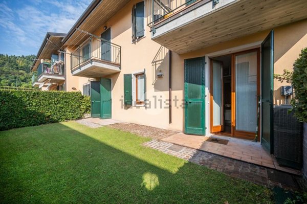 appartamento in vendita a Cavaion Veronese in zona Sega