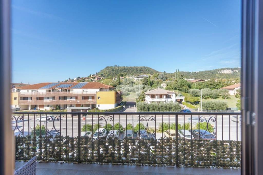 appartamento in vendita a Cavaion Veronese